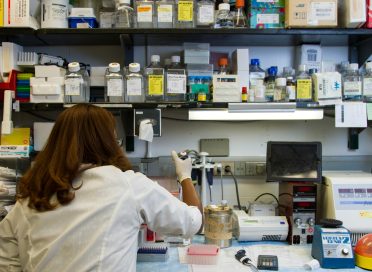 national-cancer-institute-v7ibB19EUbQ-unsplash